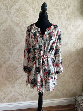 Hilary Radley Cream Floral Tunic Top